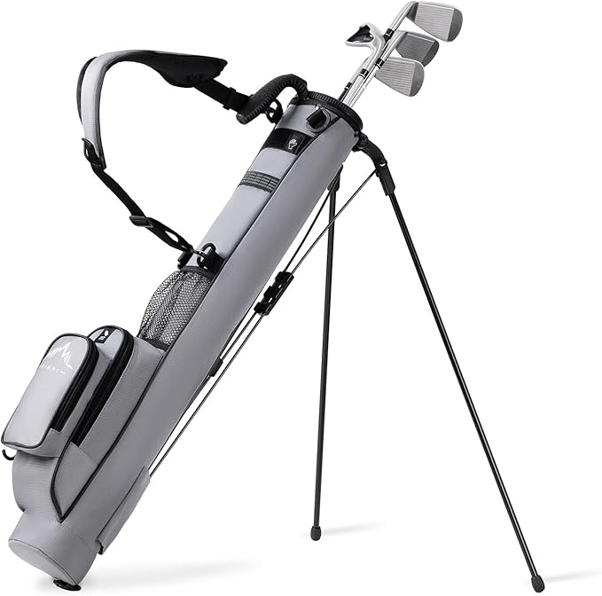 Golf Lightweight Stand Carry Bag– Easy to Carry and Durable Pitch n Putt Golf Bag for The Driving Range, Par 3 and Executive Courses–31.5 inches Tall