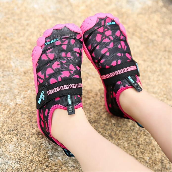 UBFEN Water Shoes for Kids Boys Girls Aqua Socks Barefoot Beach Sports Swim Pool Quick Dry Lightweight Toddler Little Big Kid