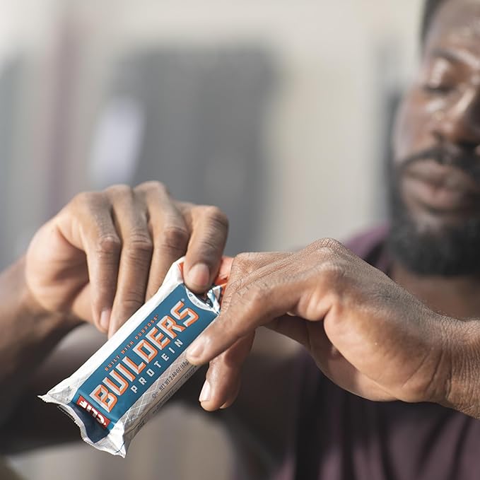 CLIF BUILDERS Protein Bars - Chocolate Peanut Butter Flavor - 20g Plant Based Protein - Gluten Free - Non-GMO - Low Glycemic - No Artificial Sweeteners - Value Pack, 2.4 oz. (12 Count)