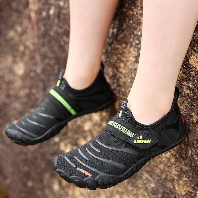 UBFEN Water Shoes for Kids Boys Girls Aqua Socks Barefoot Beach Sports Swim Pool Quick Dry Lightweight Toddler Little Big Kid