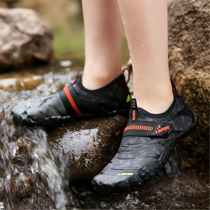 UBFEN Water Shoes for Kids Boys Girls Aqua Socks Barefoot Beach Sports Swim Pool Quick Dry Lightweight Toddler Little Big Kid