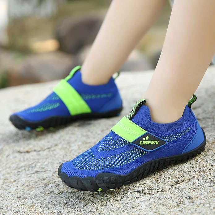 UBFEN Water Shoes for Kids Boys Girls Aqua Socks Barefoot Beach Sports Swim Pool Quick Dry Lightweight Toddler Little Big Kid